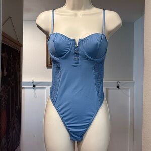 VS Blue Lingerie Medium Thong Bodysuit Underwire Dressy One Piece Bachlorette